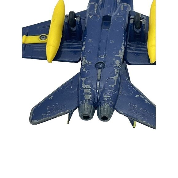 Blue Angels F-18 Hornet Diecast Jet Plane No. 68106 - Picture 3 of 11